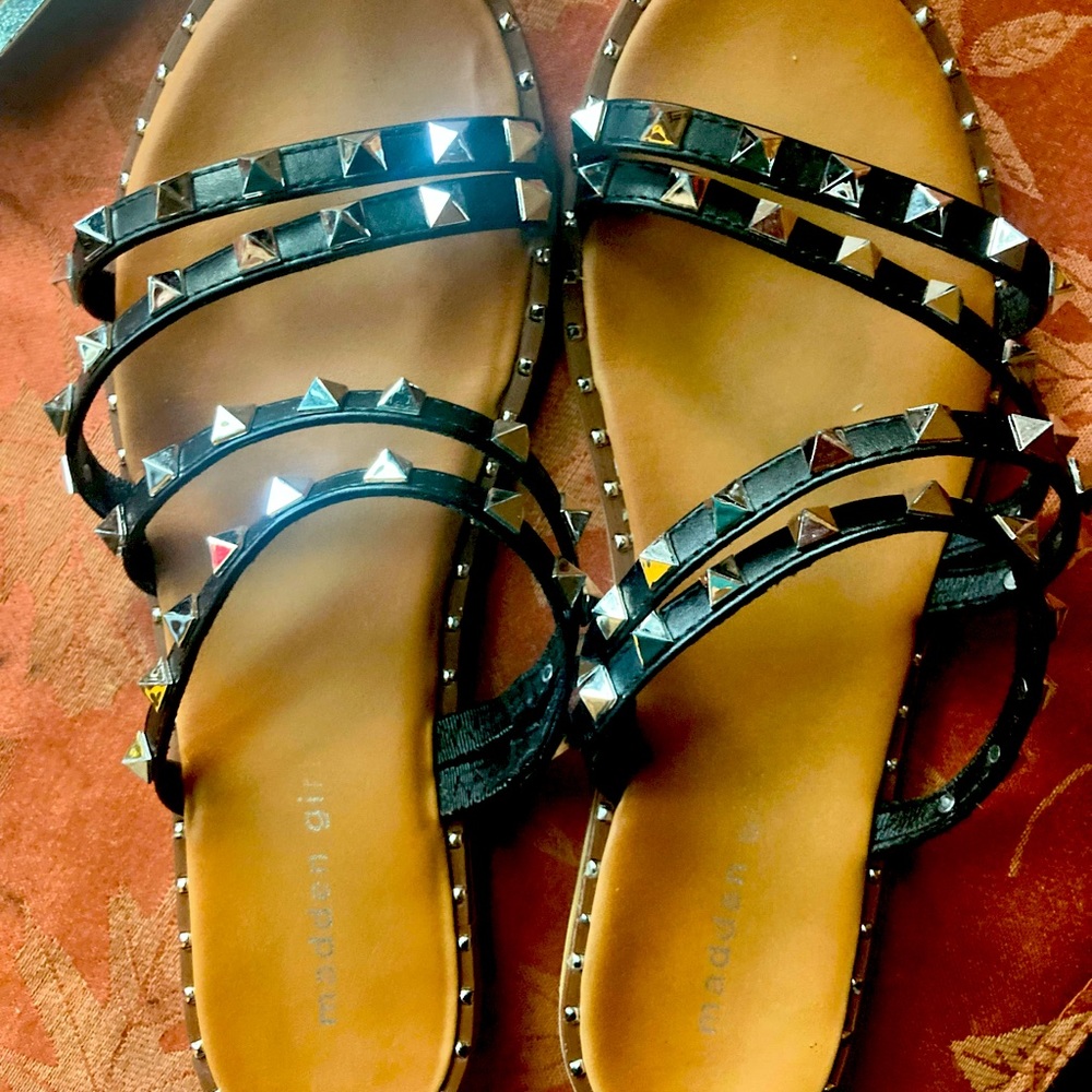 EUC:Steve Madden Spiky Sandals